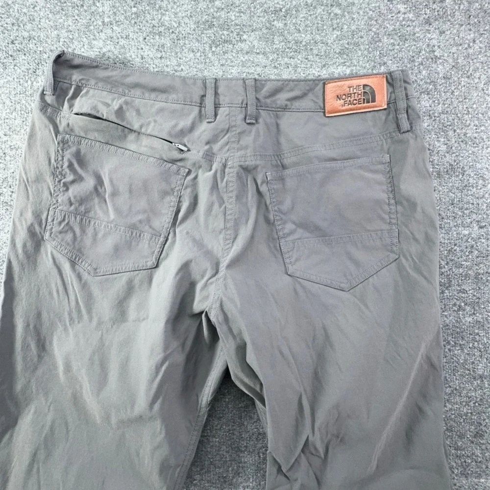 The North Face Mens Gray Hiking Pants Size 34 Regular Outdoor Stretch 5-Pocket